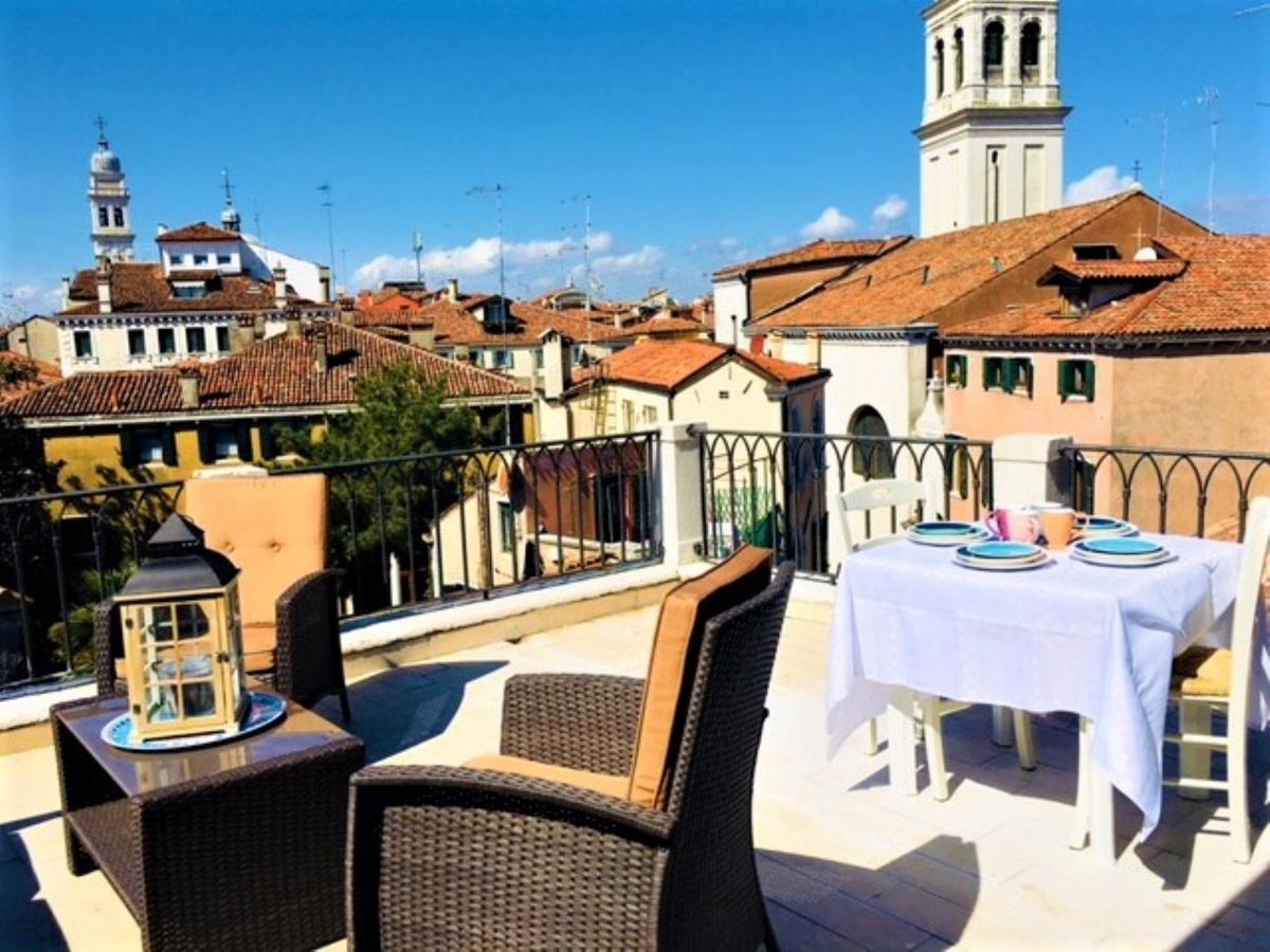 Terrace Venecia